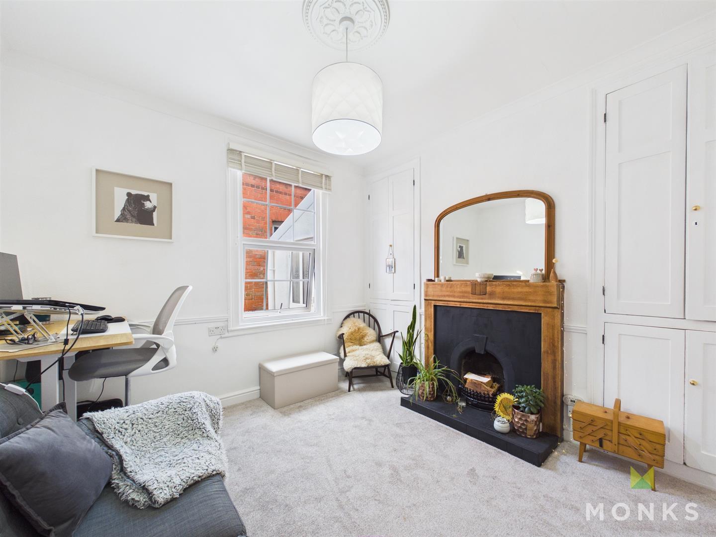 2 The Hollies , Oswestry, SY11 4EH For Sale